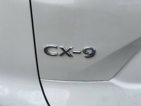 Used 2021 MAZDA CX-9 Touring image 8
