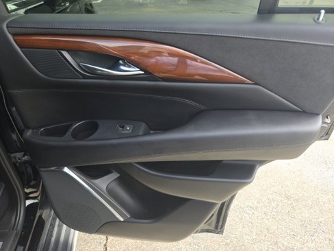 Used 2019 Cadillac Escalade Premium Luxury image 19