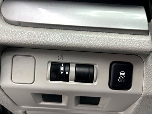 Used 2017 Subaru Forester 2.5i Premium w/ All-Weather Package image 14