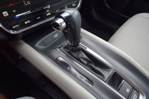 Used 2022 Honda HR-V EX-L image 16