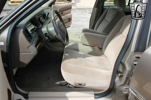 Used 2004 Mercury Grand Marquis GS image 18