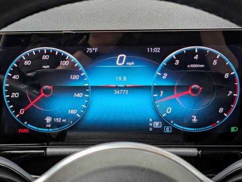 Used 2022 Mercedes-Benz GLA 250 4MATIC w/ Premium Package image 32