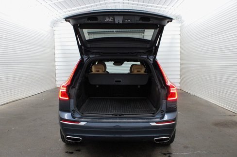 Certified 2021 Volvo XC60 T5 Inscription w/ Protection Package Premier image 14