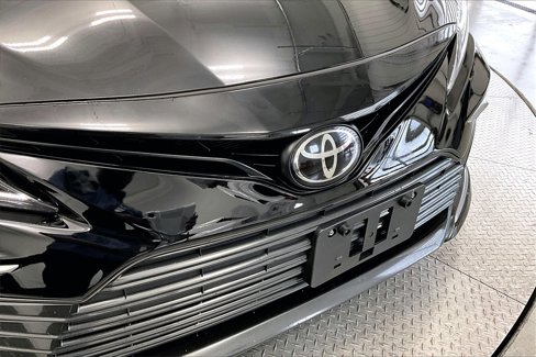 Used 2022 Toyota Camry LE image 27