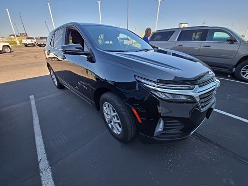 Certified 2023 Chevrolet Equinox LT image 1
