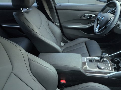 Used 2021 BMW 330i Sedan w/ Convenience Package image 3