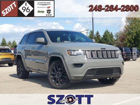 Used 2021 Jeep Grand Cherokee Laredo X image 1