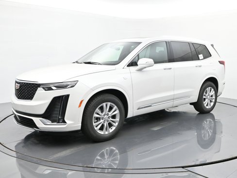 New 2025 Cadillac XT6 Luxury image 1