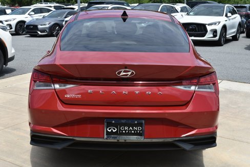 Used 2023 Hyundai Elantra Limited image 10