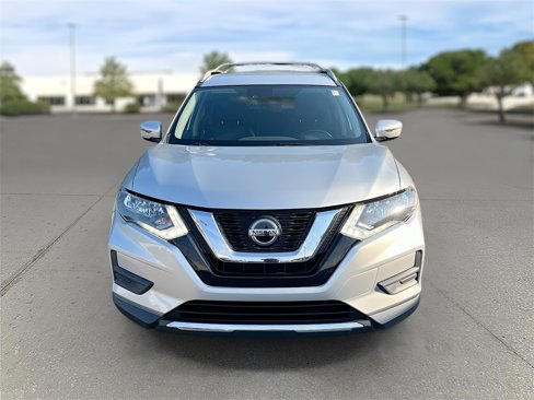Certified 2020 Nissan Rogue SV image 2