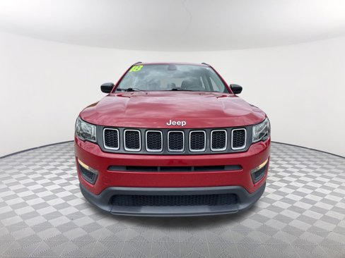 Used 2018 Jeep Compass Sport w/ Tech Group image 2
