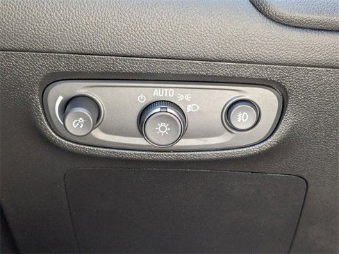 Used 2022 Buick Encore GX Select image 17