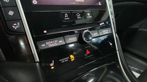 Used 2015 INFINITI Q50 Premium w/ Deluxe Touring Package image 32