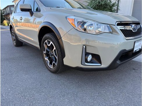 Used 2016 Subaru Crosstrek 2.0i Premium w/ Moonroof Package image 48