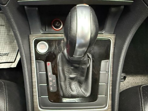 Used 2017 Volkswagen Passat 1.8T SE image 23