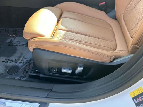 Certified 2023 BMW i4 eDrive40 w/ M Sport Package image 28
