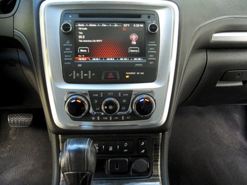 Used 2015 GMC Acadia SLT image 22