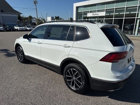 Certified 2021 Volkswagen Tiguan SE w/ Panoramic Sunroof Package image 8