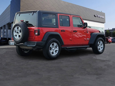 Used 2019 Jeep Wrangler Unlimited Sport S image 2