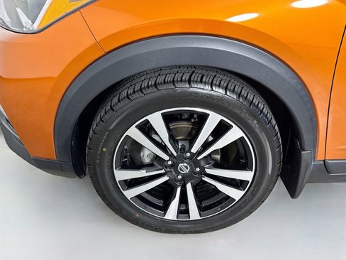 Used 2018 Nissan Kicks SR image 33