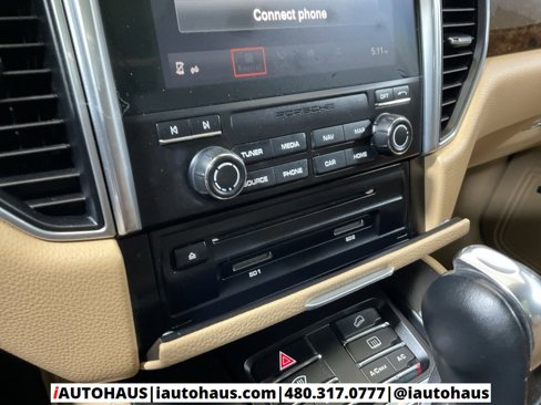 Used 2018 Porsche Macan image 33