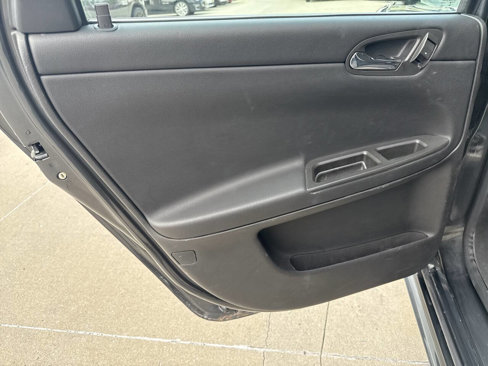 Used 2014 Chevrolet Impala LT w/ LT Sunroof Package image 20