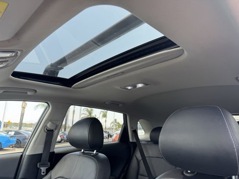 Used 2019 Kia Niro EX Premium w/ Sunroof Package image 32