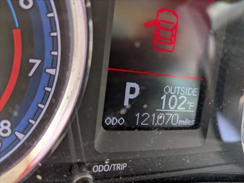Used 2017 Toyota Corolla LE image 12