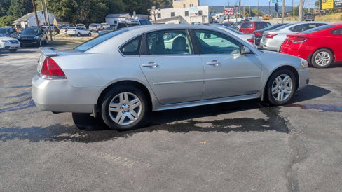Used 2011 Chevrolet Impala LT w/ Luxury Edition Package image 11