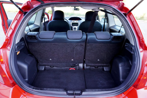 Used 2008 Toyota Yaris 2-Door Hatchback image 24
