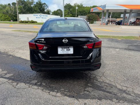 Used 2024 Nissan Altima 2.5 SV image 7