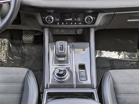 Used 2022 Mitsubishi Outlander SE image 20