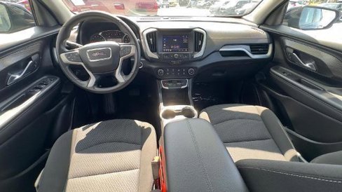 Used 2024 GMC Terrain SLE image 74