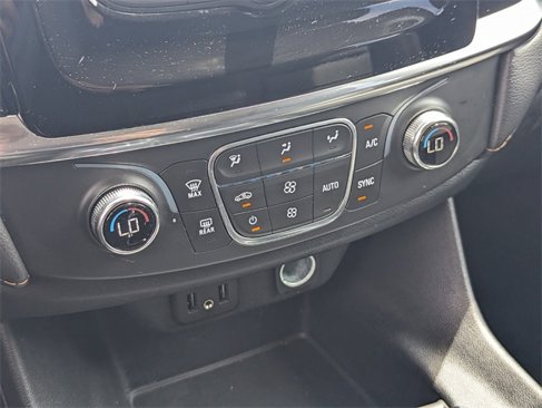 Used 2020 Chevrolet Traverse LS image 22