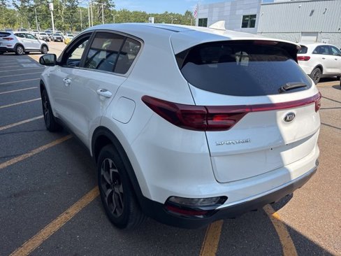 Certified 2022 Kia Sportage LX image 3