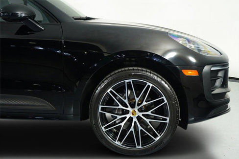 Used 2022 Porsche Macan image 7