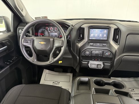 Used 2020 Chevrolet Silverado 1500 Custom w/ Custom Value Package image 17