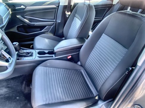 Used 2022 Volkswagen Jetta S image 18