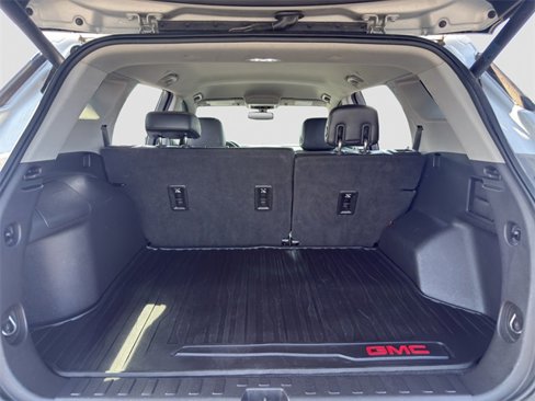 Used 2019 GMC Terrain SLT w/ Preferred Package image 19