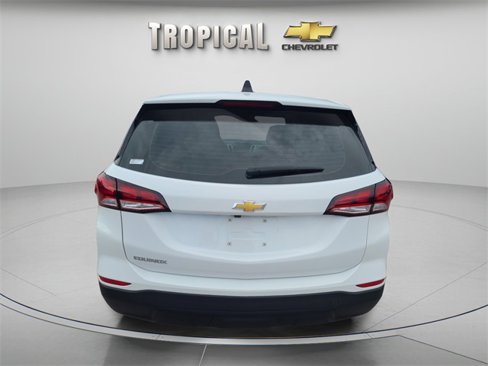 Used 2024 Chevrolet Equinox LS image 4