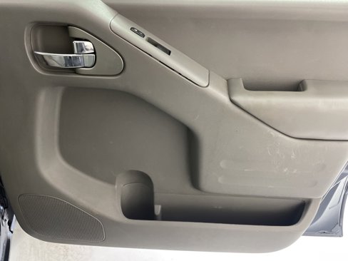 Used 2017 Nissan Frontier SV image 37