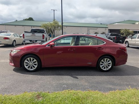 Used 2013 Lexus ES 300h image 7