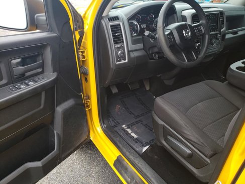 Used 2019 RAM 1500 Express image 12