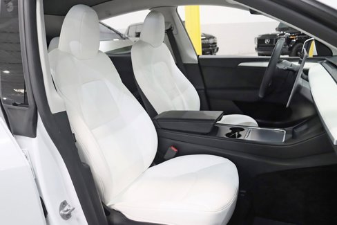 Used 2023 Tesla Model Y Performance image 27
