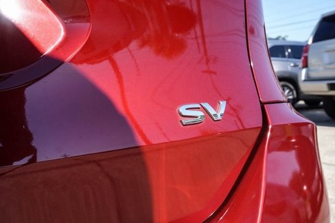 Used 2019 Nissan Rogue SV w/ Premium Package image 7