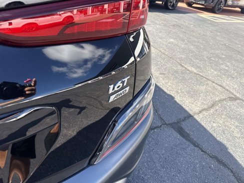 Used 2022 Hyundai Kona Limited image 6