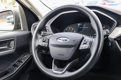 Used 2022 Ford Escape SE image 16