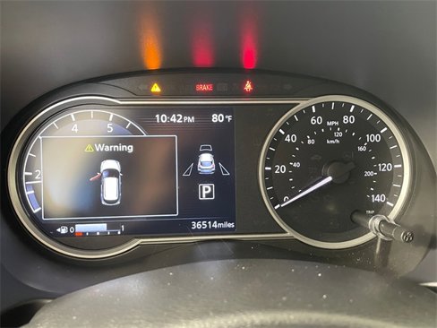Used 2019 Nissan Kicks SR image 6