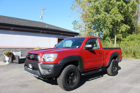 Used 2012 Toyota Tacoma 4x4 Regular Cab image 11