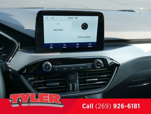 Used 2022 Ford Escape SE w/ Cold Weather Package image 52